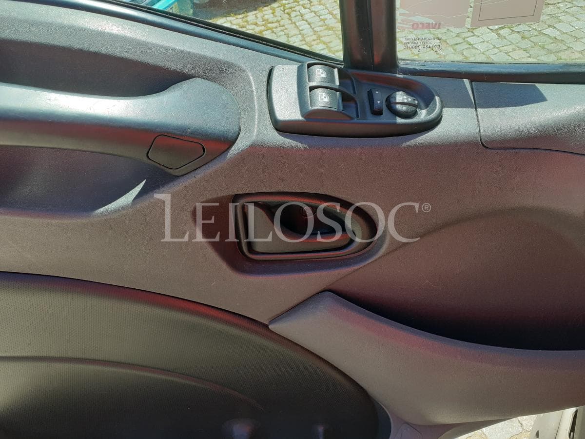 Iveco Daily 35C15 · Ano 2013 — imagen 9