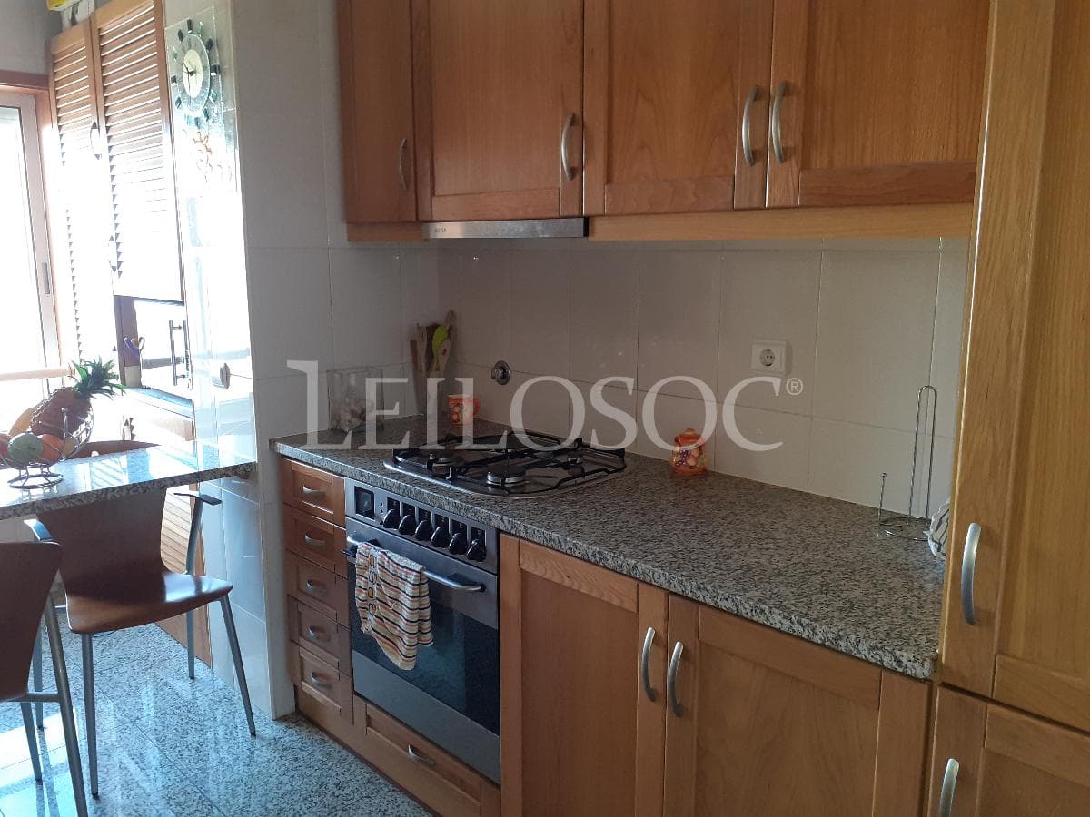 Apartamento T3 c/ Lugar de Garagem · São Félix da Marinha — imagen 6