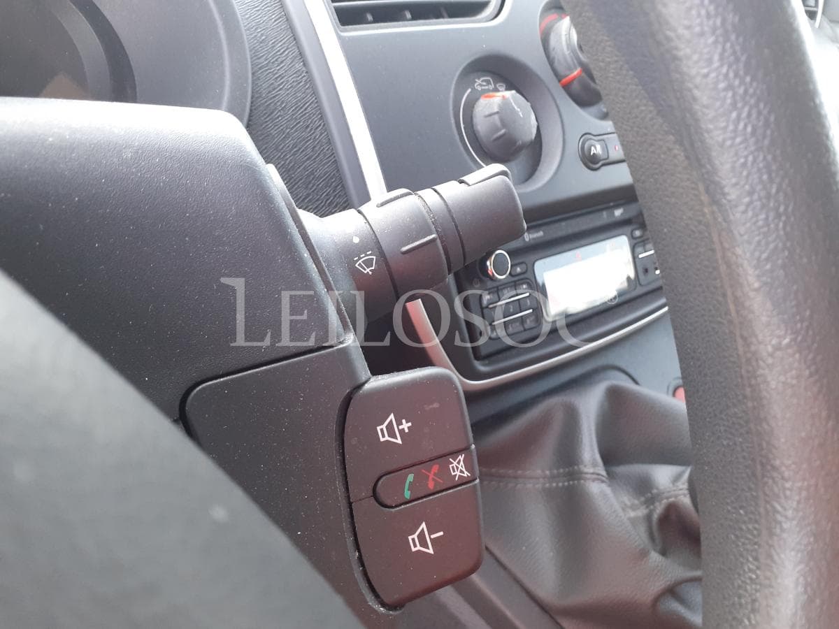 Renault Kangoo 1.5 DCI · Ano 2017 — image 16