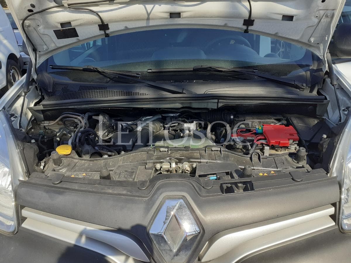 Renault Kangoo 1.5 DCI · Ano 2017 — image 18