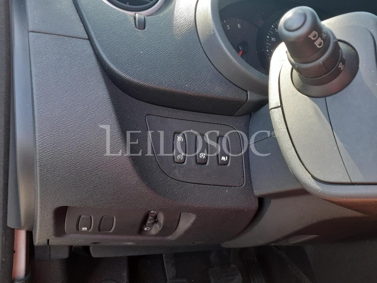 Renault Kangoo 1.5 DCI · Ano 2017 — image 14