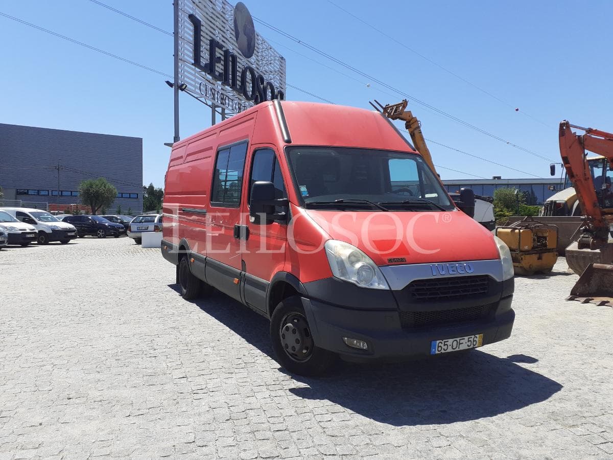 Iveco Daily 35C15 · Ano 2013 — imagen 1