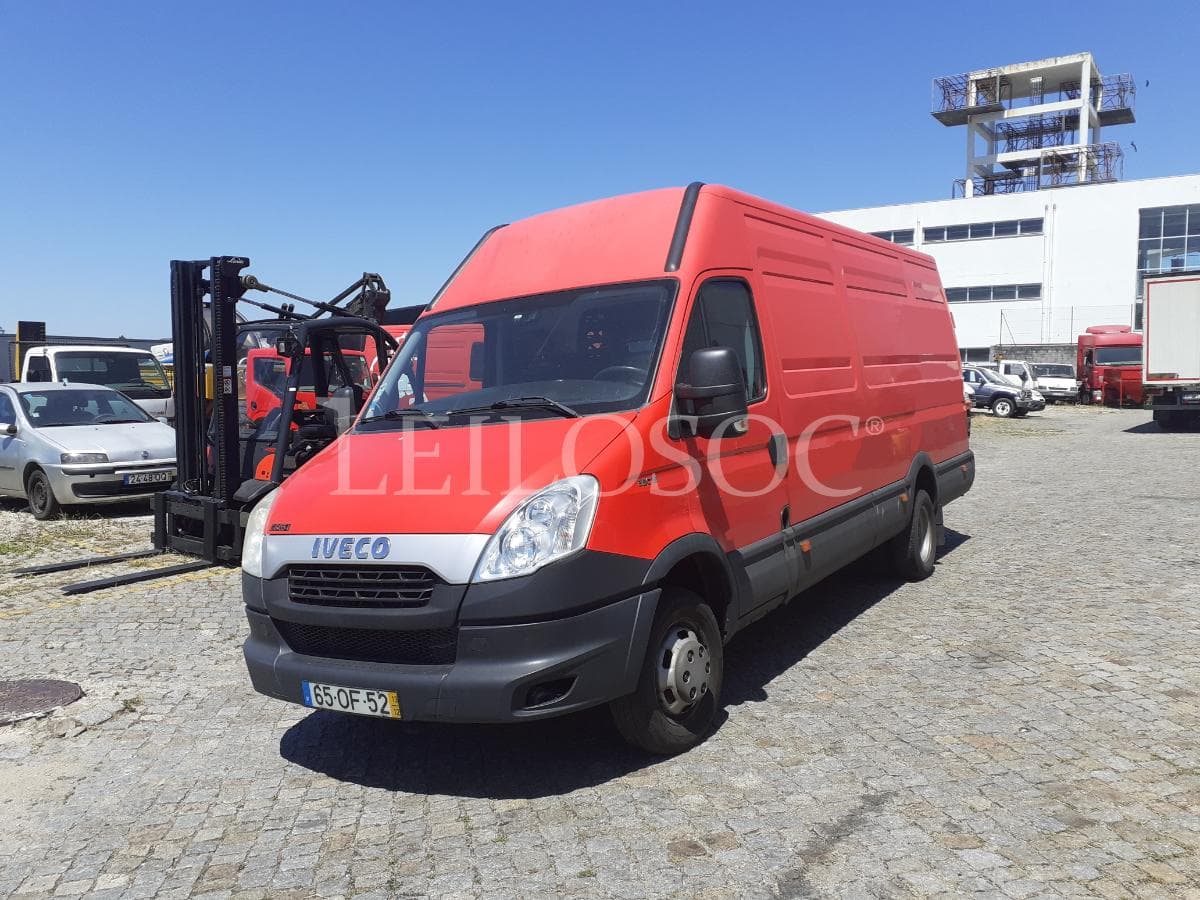 Iveco Daily 35C15 · Ano 2013 — imagen 3