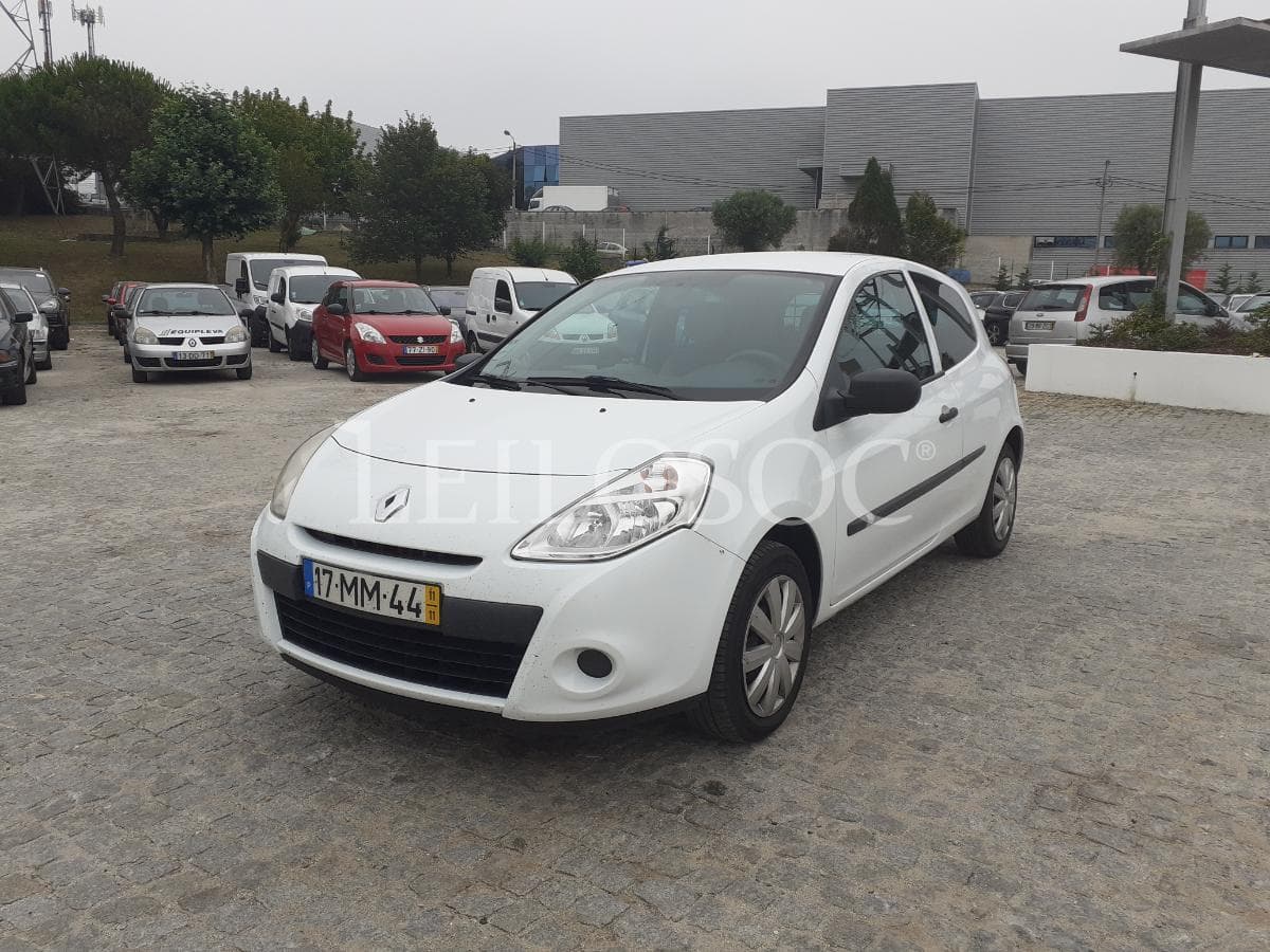 Renault Clio 1.5 DCI · 2 Lugares · Ano 2011 — imagem 3