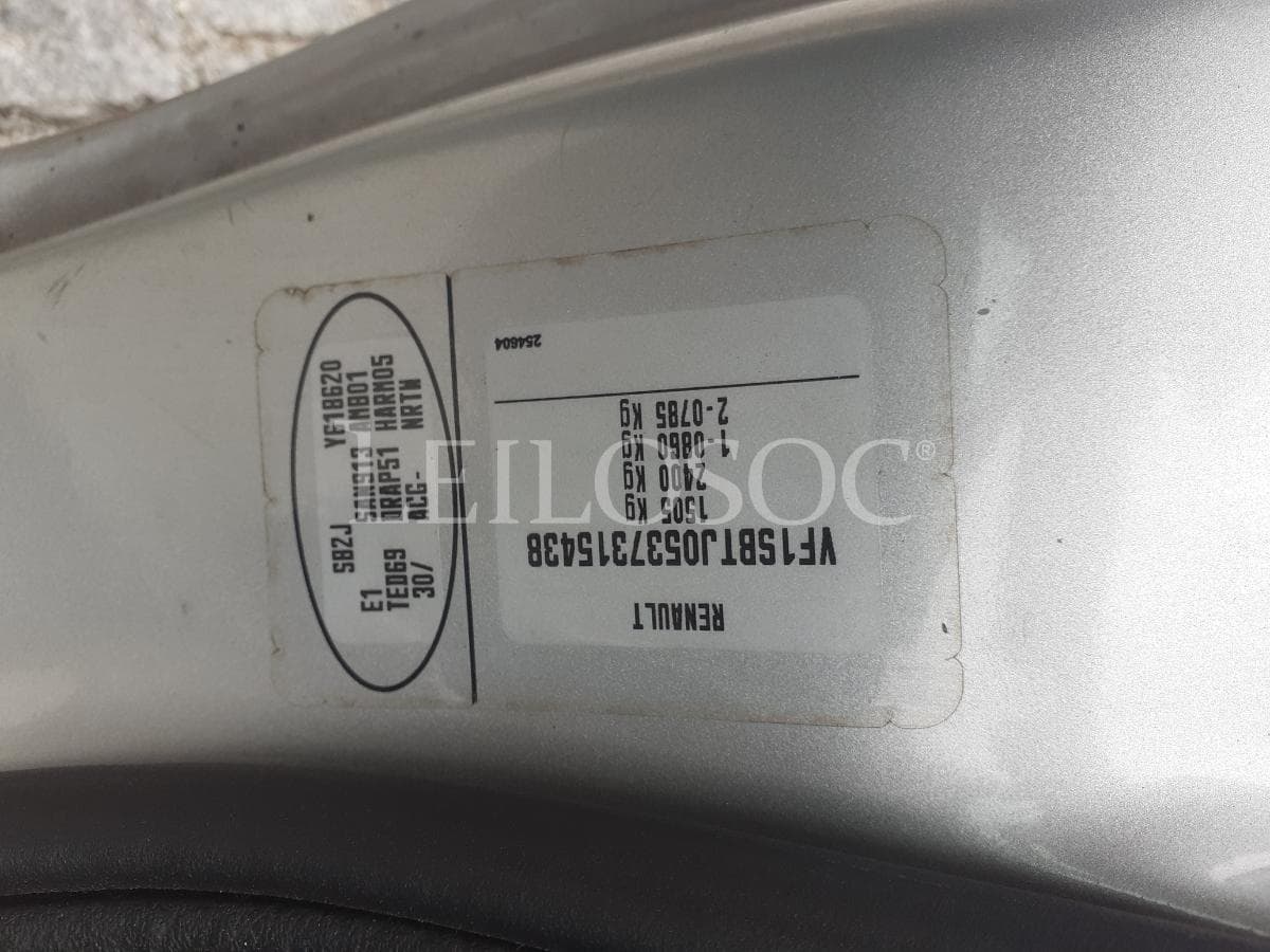 Renault Clio 1.5 DCI · 2 Lugares · Ano 2007 — imagen 18