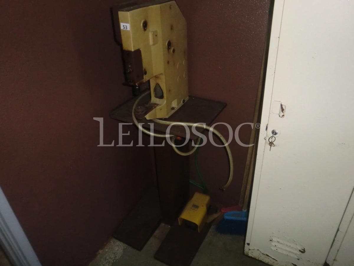 Máquina de ilhóses + Equipamento diverso — imagem 3
