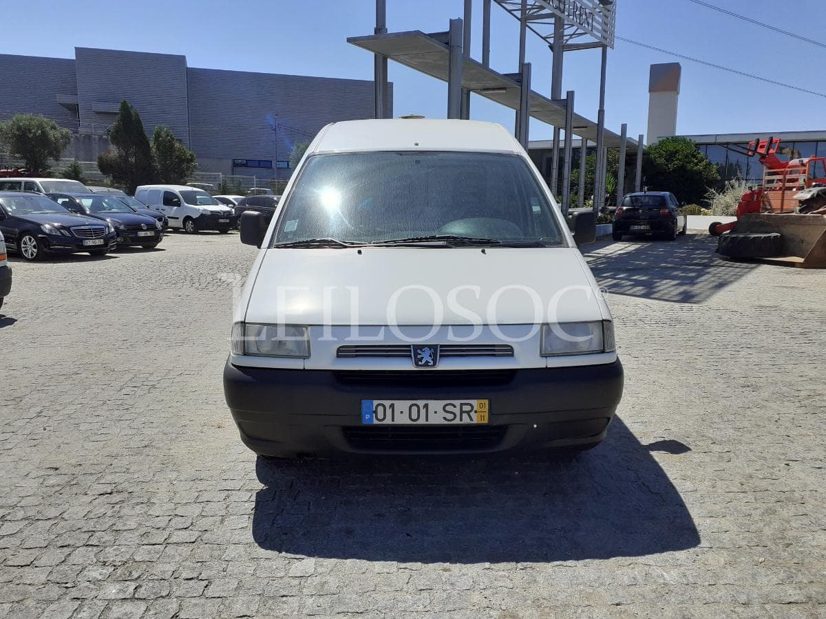Peugeot Expert 1.9D · Ano 2001 · Caixa Isotérmica — image 2