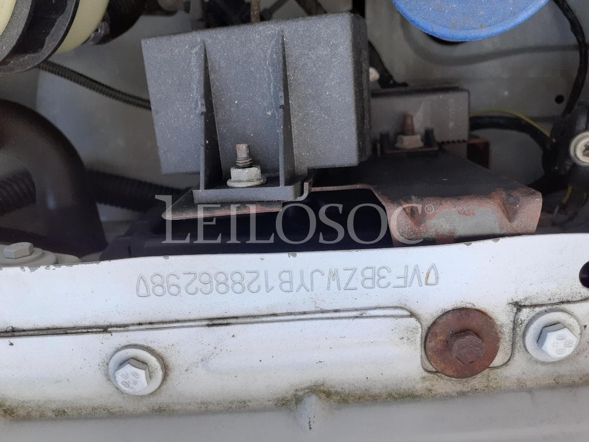 Peugeot Expert 1.9D · Ano 2001 · Caixa Isotérmica — image 20