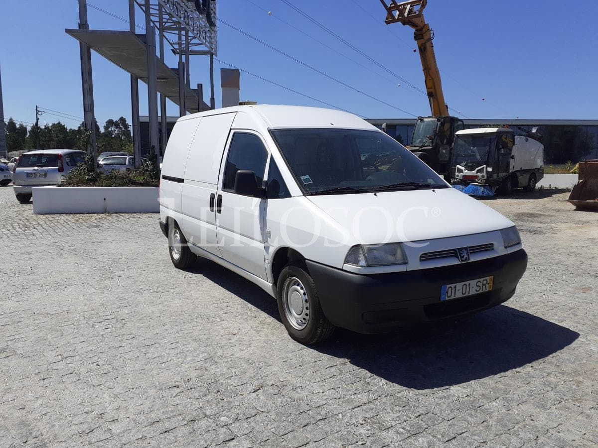 Peugeot Expert 1.9D · Ano 2001 · Caixa Isotérmica — image 1