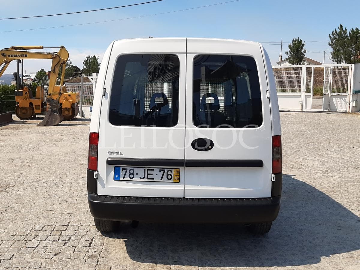 Opel Combo 1.7 CDTI · Ano 2010 — imagem 5