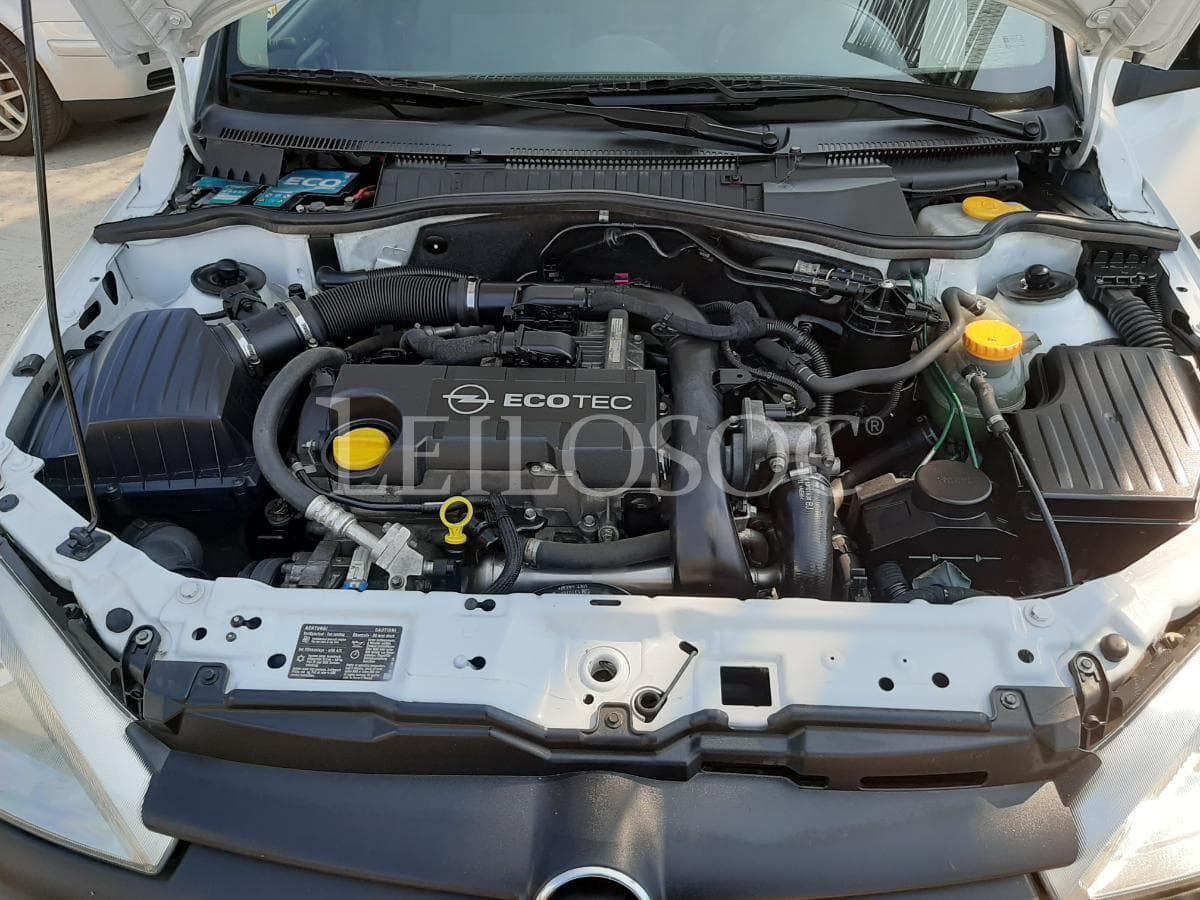 Opel Combo 1.7 CDTI · Ano 2010 — imagem 18