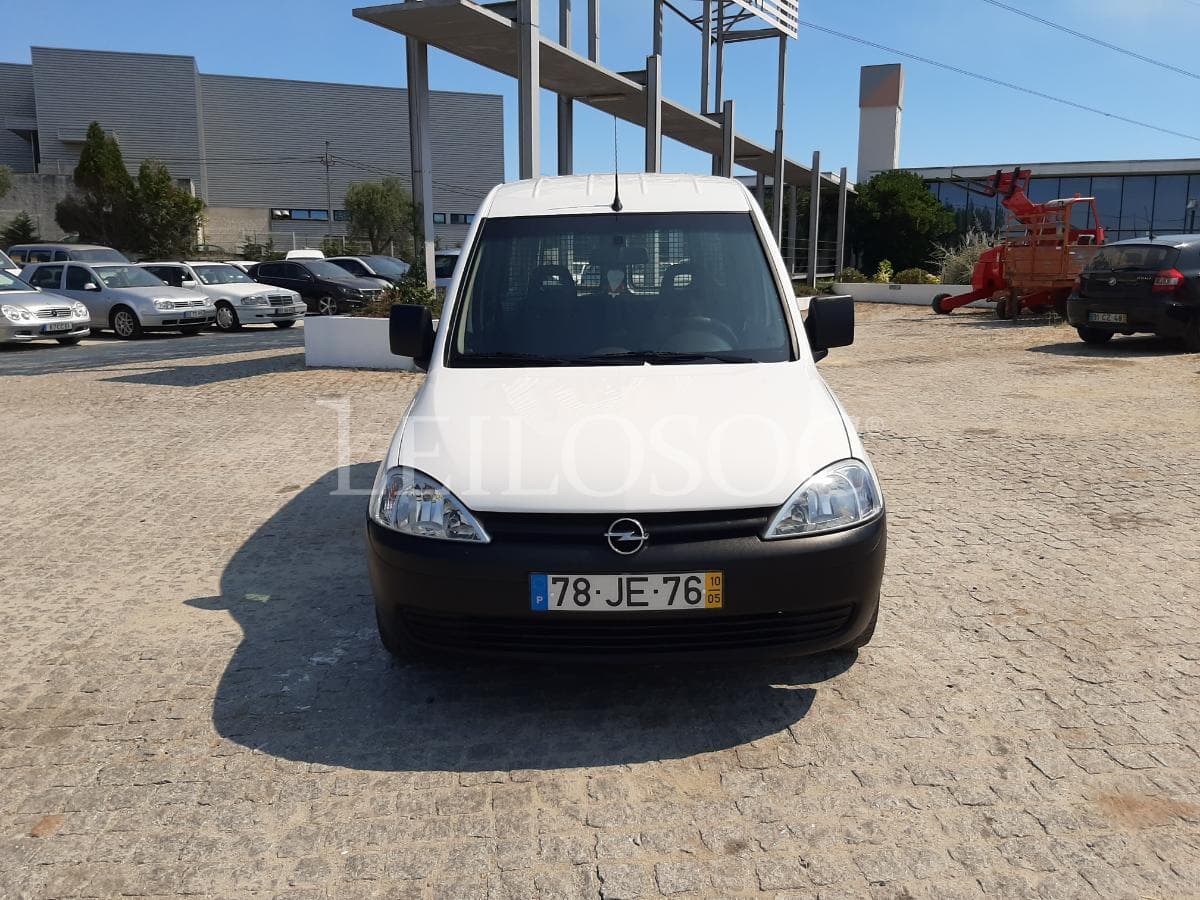 Opel Combo 1.7 CDTI · Ano 2010 — imagem 2