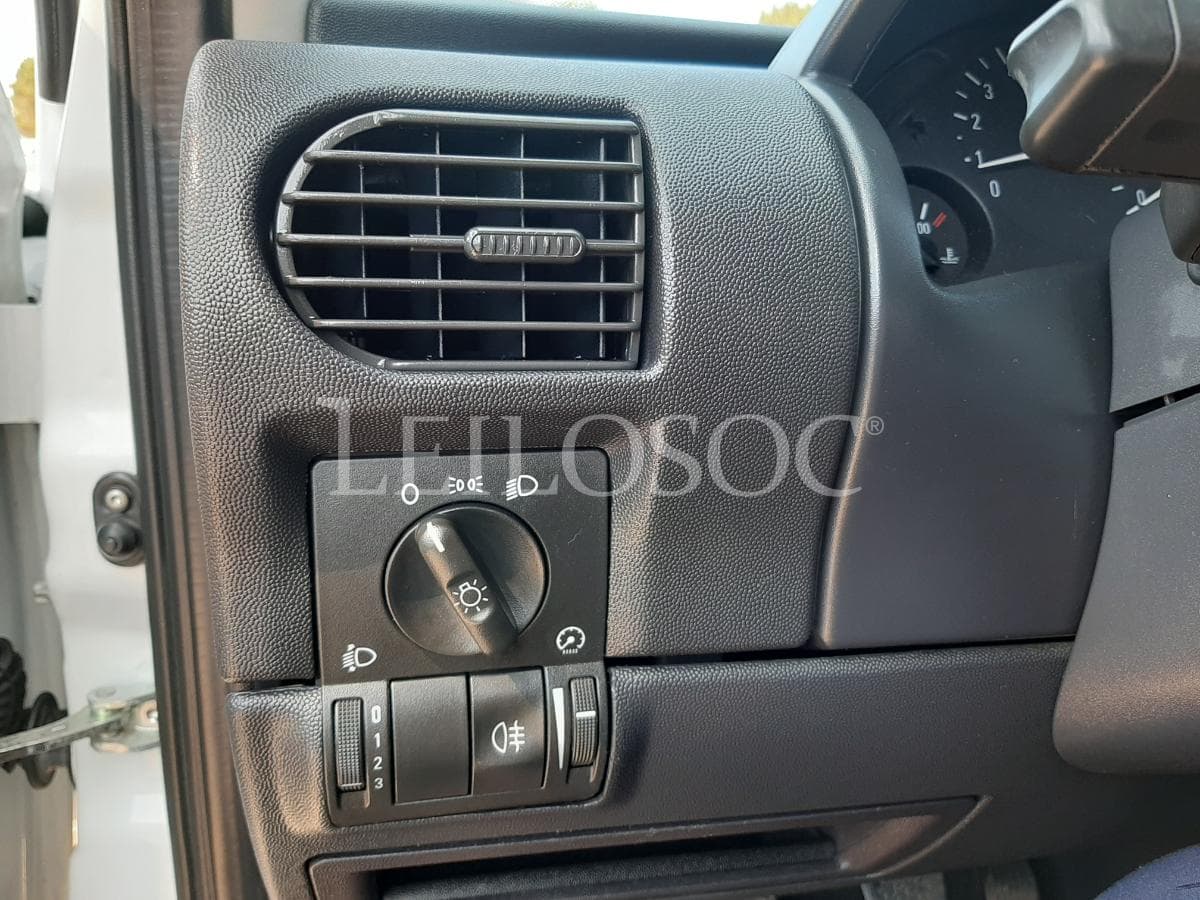 Opel Combo 1.7 CDTI · Ano 2010 — imagem 15