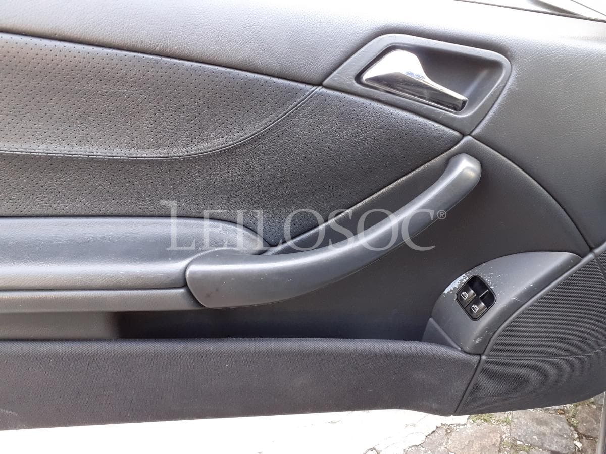 Mercedes-Benz C220 CDI Coupé · Ano 2001 — imagen 18