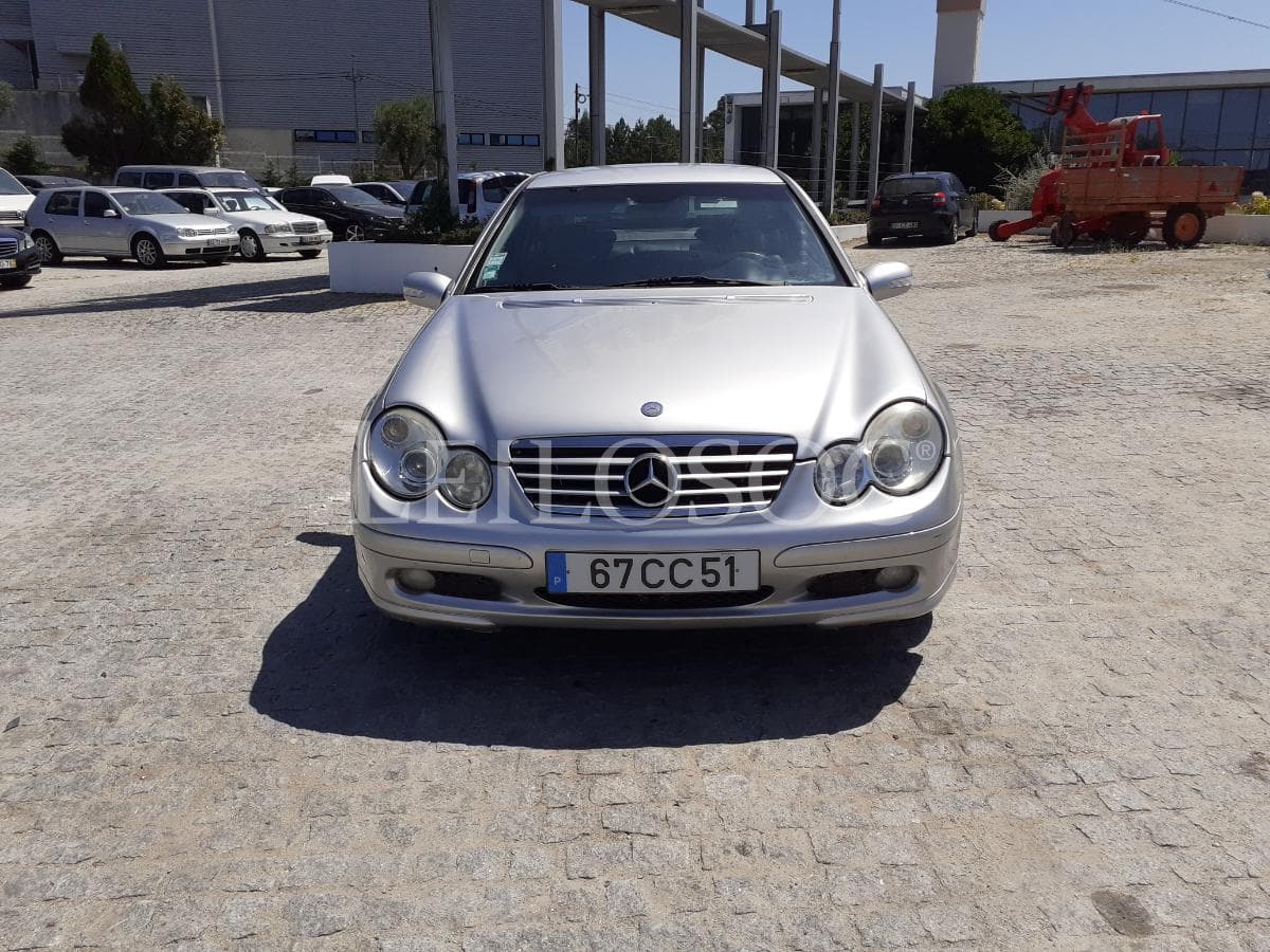 Mercedes-Benz C220 CDI Coupé · Ano 2001 — imagen 2
