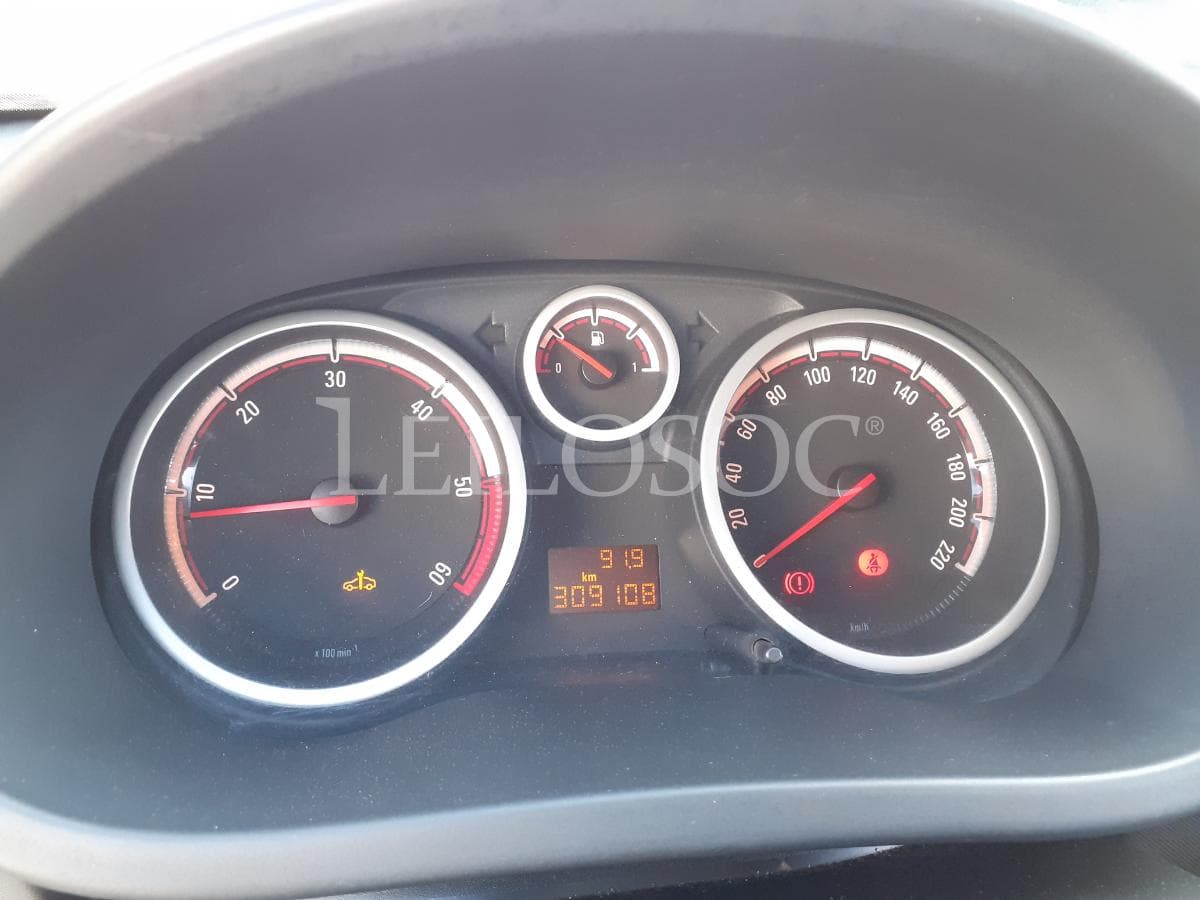 Opel Corsa Van 1.3 CDTI · Ano 2007 — imagem 10