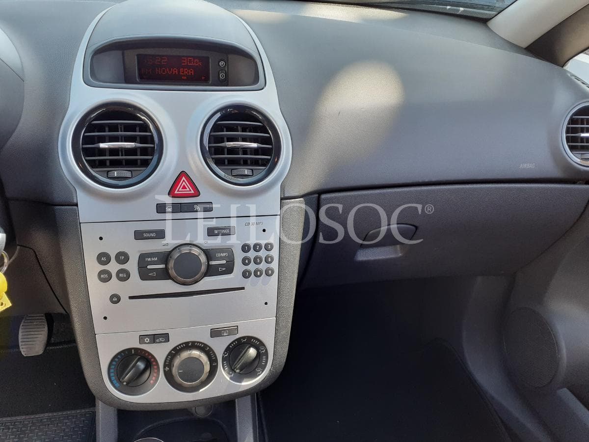 Opel Corsa Van 1.3 CDTI · Ano 2007 — imagem 14