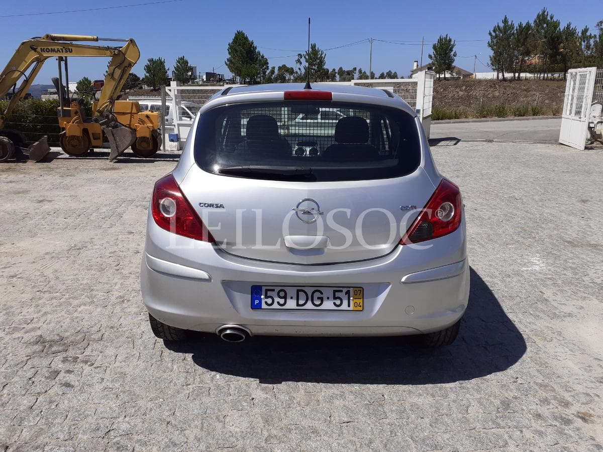 Opel Corsa Van 1.3 CDTI · Ano 2007 — imagem 5