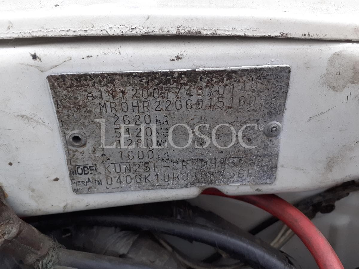Toyota Hilux 2.5 D4D 4x4 · Ano 2013 — image 20
