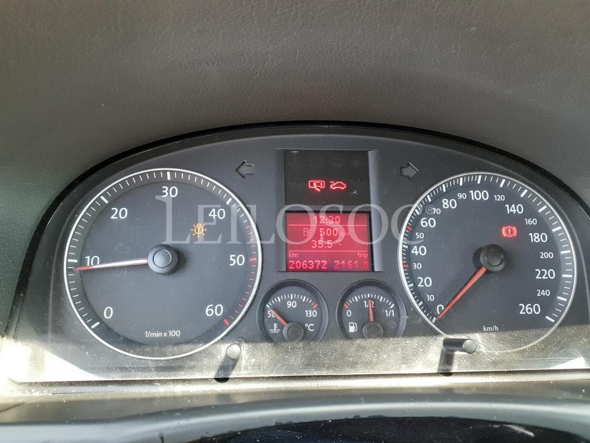 Volkswagen Touran 1.9 TDI · 7 Lugares · Ano 2004 — imagen 13