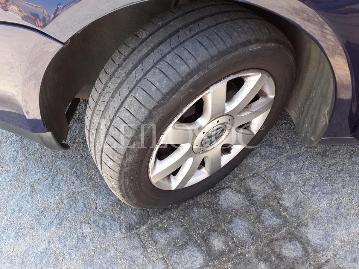 Volkswagen Touran 1.9 TDI · 7 Lugares · Ano 2004 — imagen 22