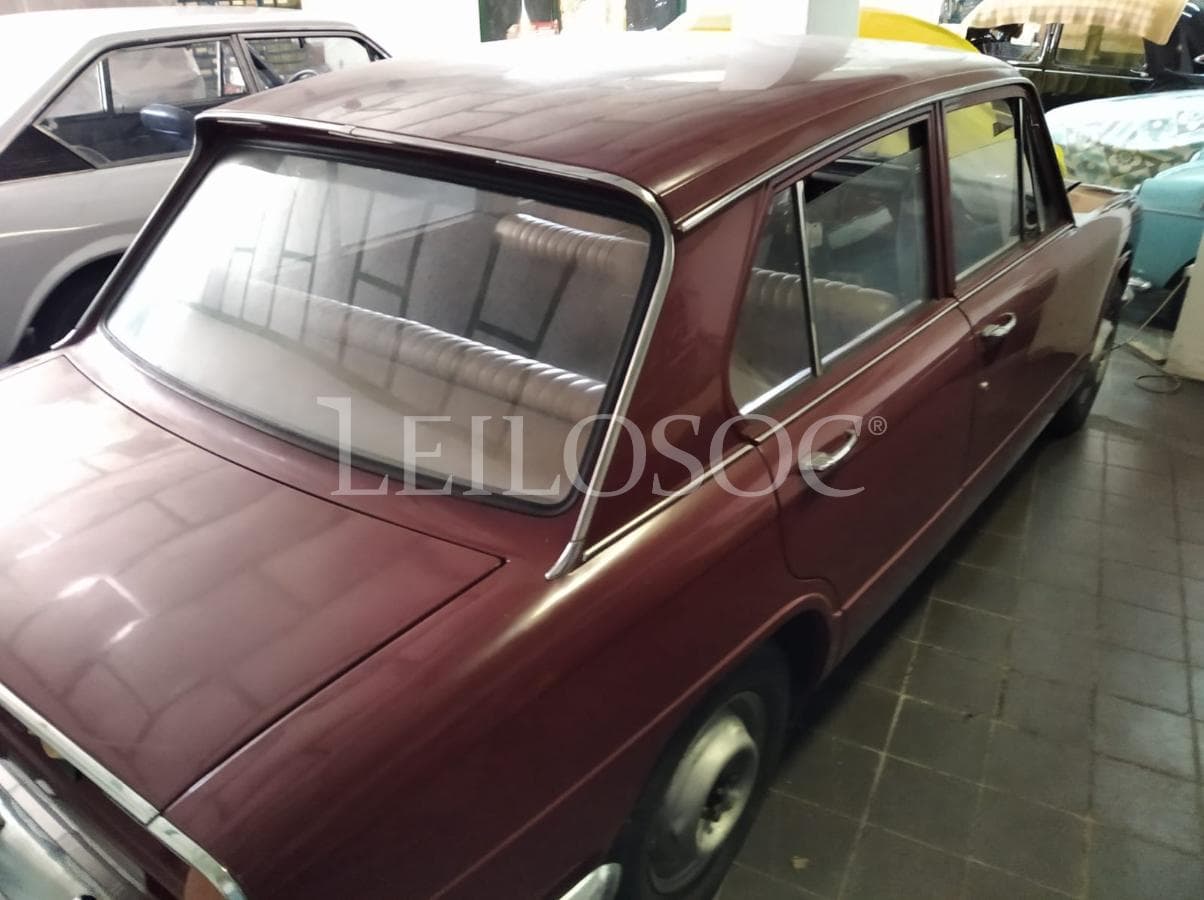 Triumph 1300 — image 4