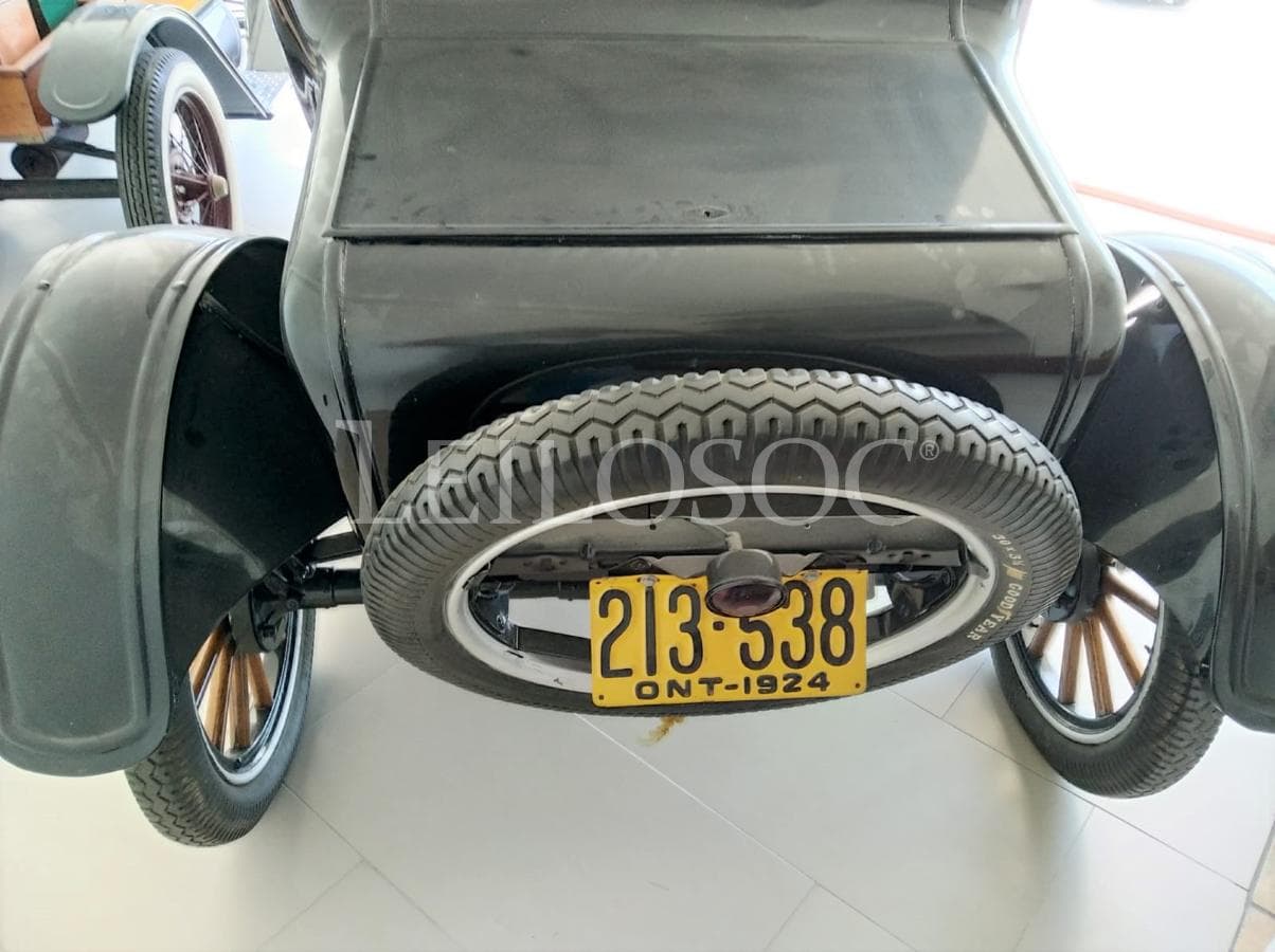 FORD MODEL T 1924 — imagem 4