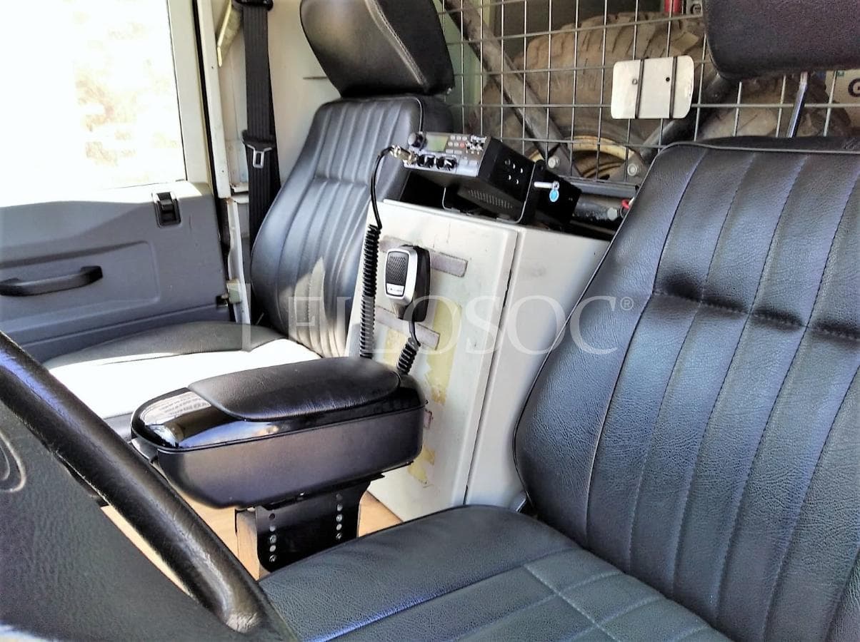 Land Rover Defender 90 TD5 — imagem 14