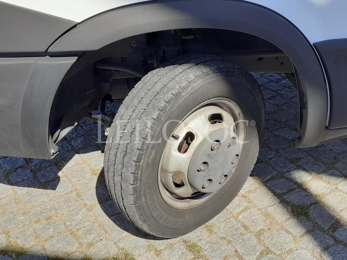 Iveco Daily 35C13 · Ano 2013 — image 21