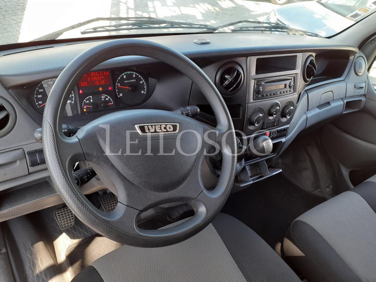 Iveco Daily 35C13 · Ano 2013 — image 12