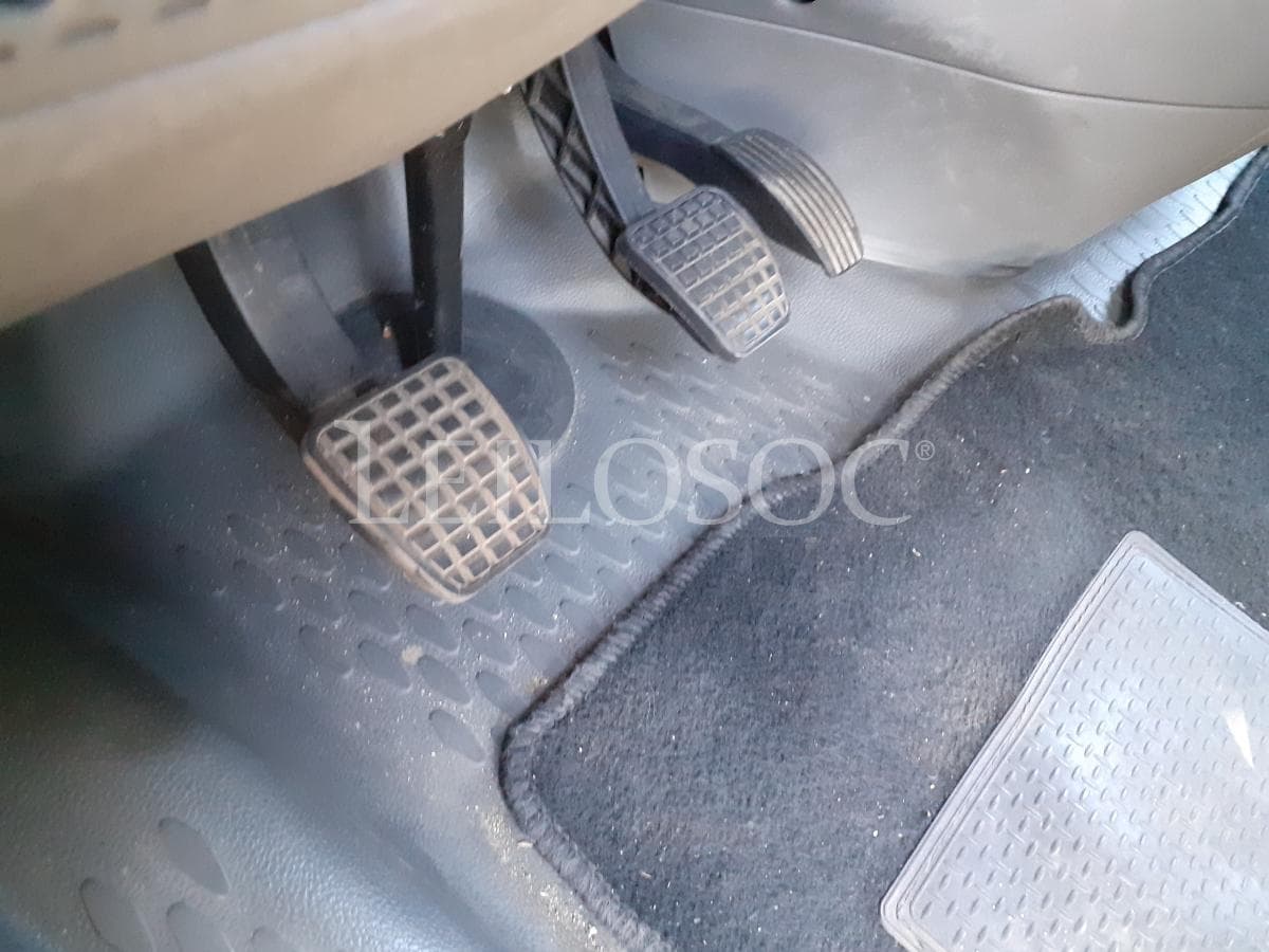Iveco Daily 35C13 · Ano 2013 — image 13