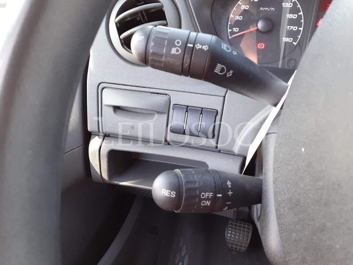 Iveco Daily 35C13 · Ano 2013 — image 16