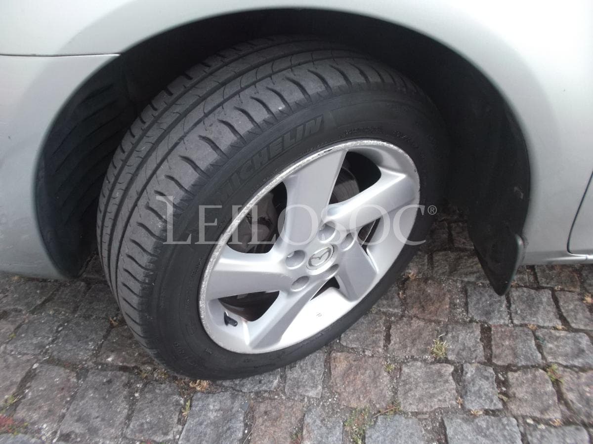 Mazda 6 SW 2.0 DI · Ano 2003 — image 24