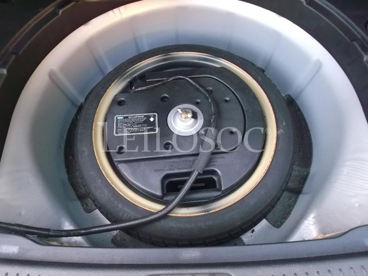 Mazda 6 SW 2.0 DI · Ano 2003 — image 11