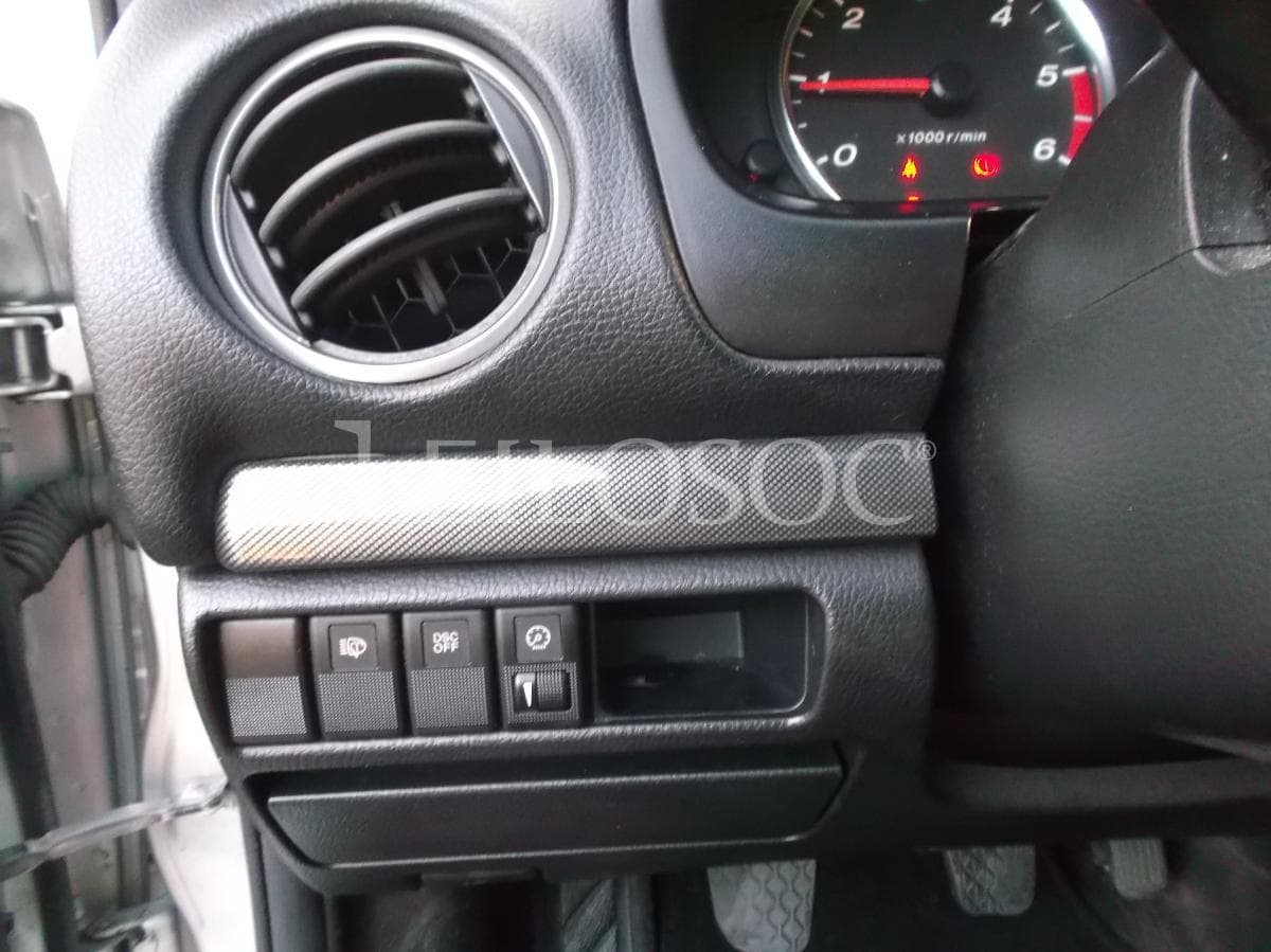 Mazda 6 SW 2.0 DI · Ano 2003 — image 14