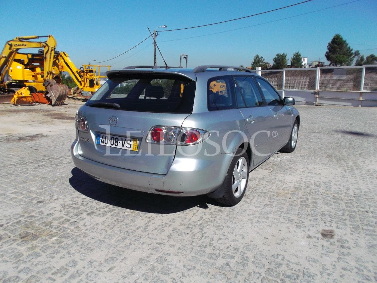 Mazda 6 SW 2.0 DI · Ano 2003 — image 6