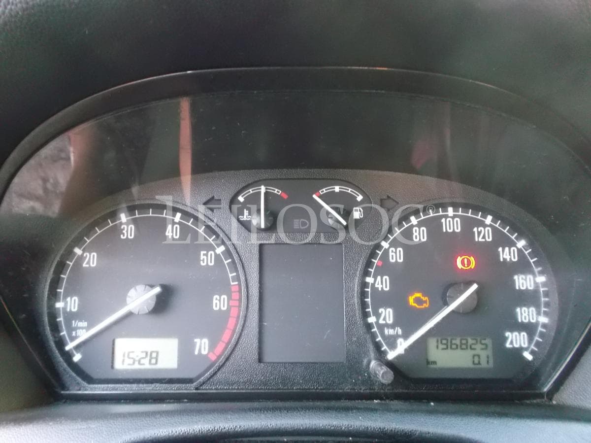 Skoda Fabia 1.4 · Ano 2002 — imagem 11