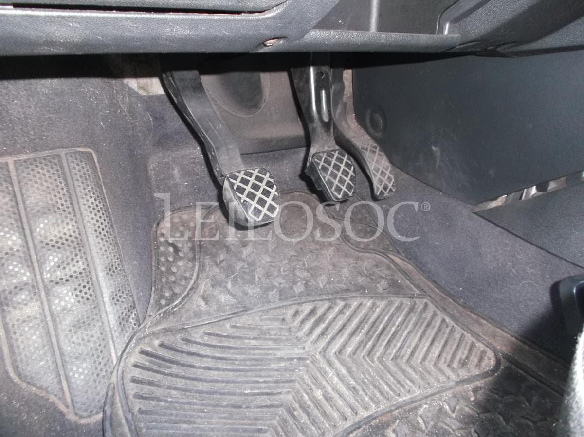 Skoda Fabia 1.4 · Ano 2002 — imagem 18