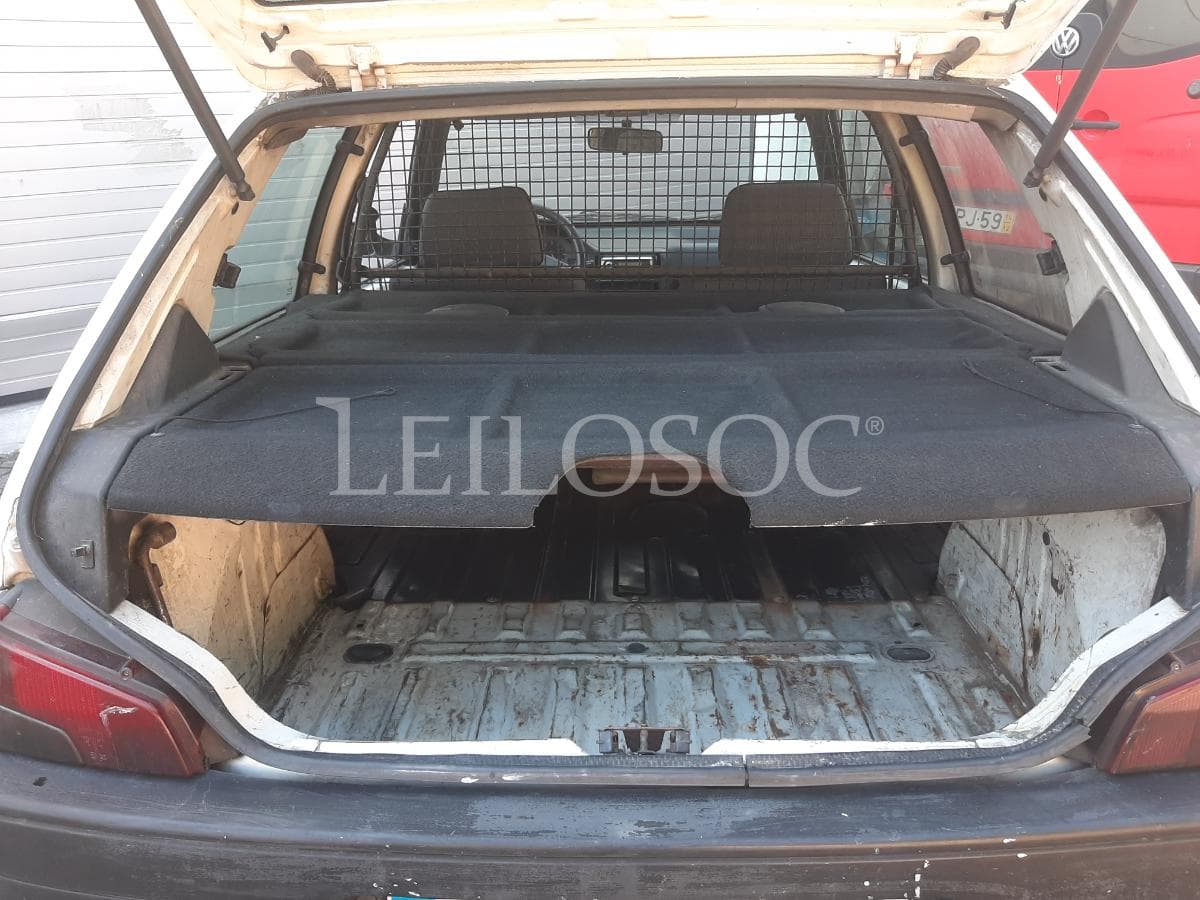 Peugeot 106 XAD · Ano 1996 — image 7