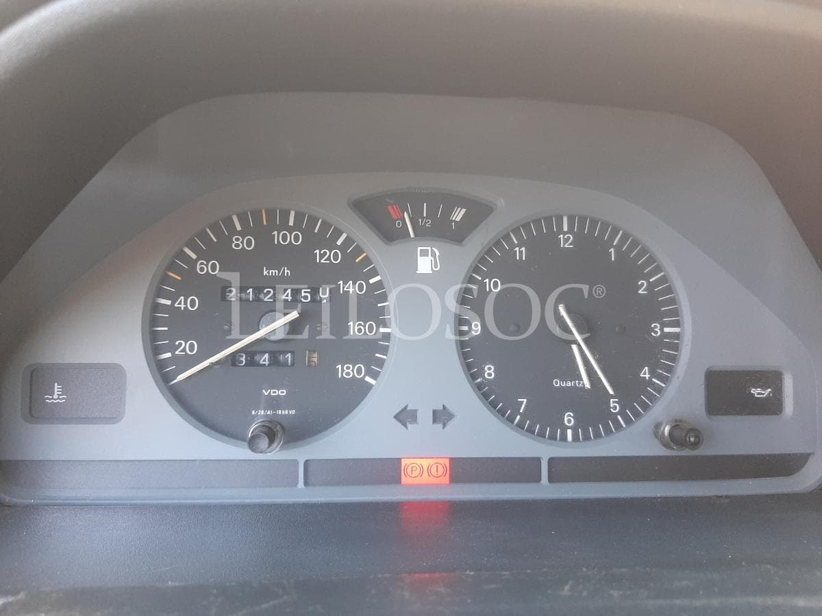 Peugeot 106 XAD · Ano 1996 — image 13