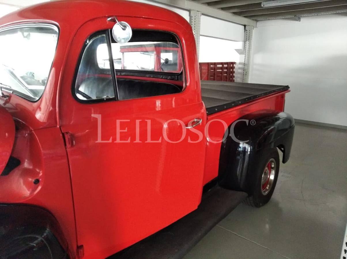 Ford PickUp F100 — image 3