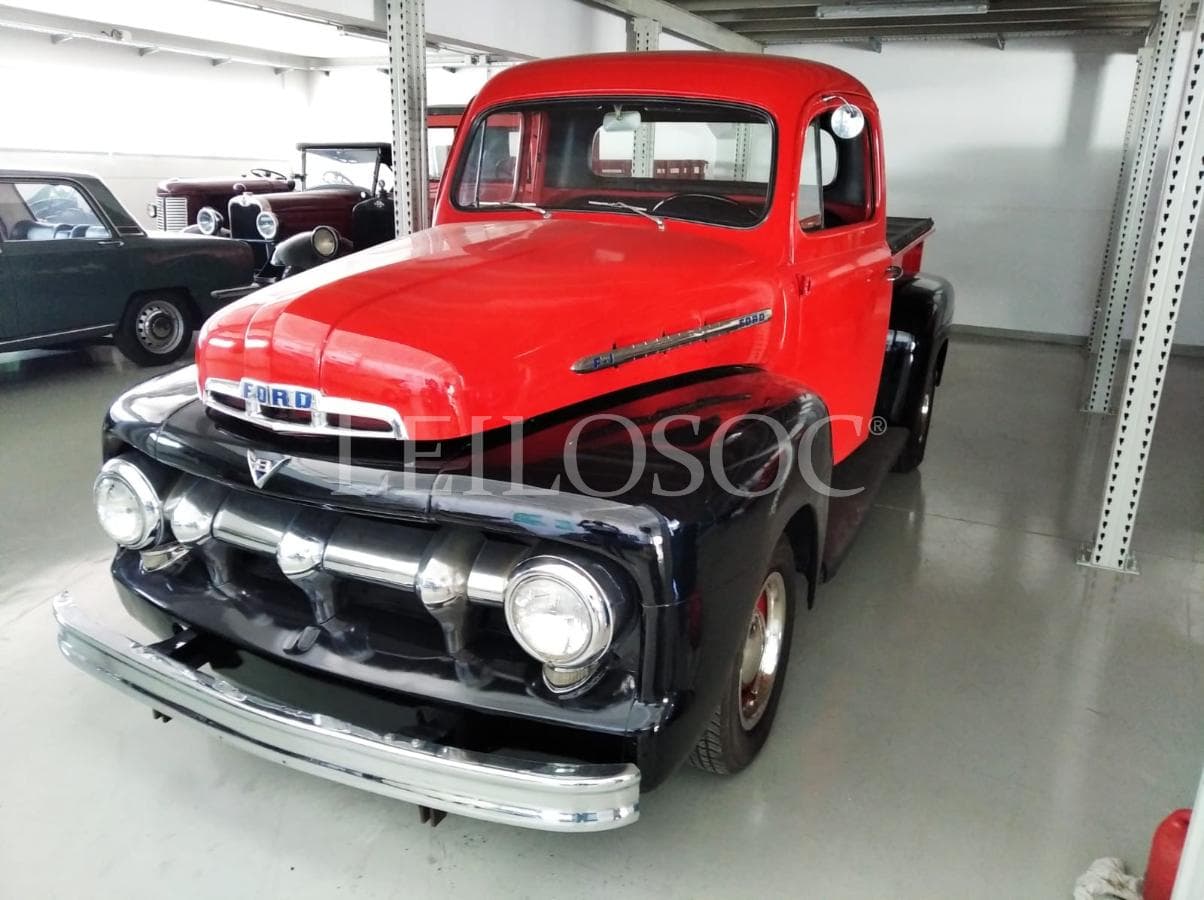 Ford PickUp F100 — image 1