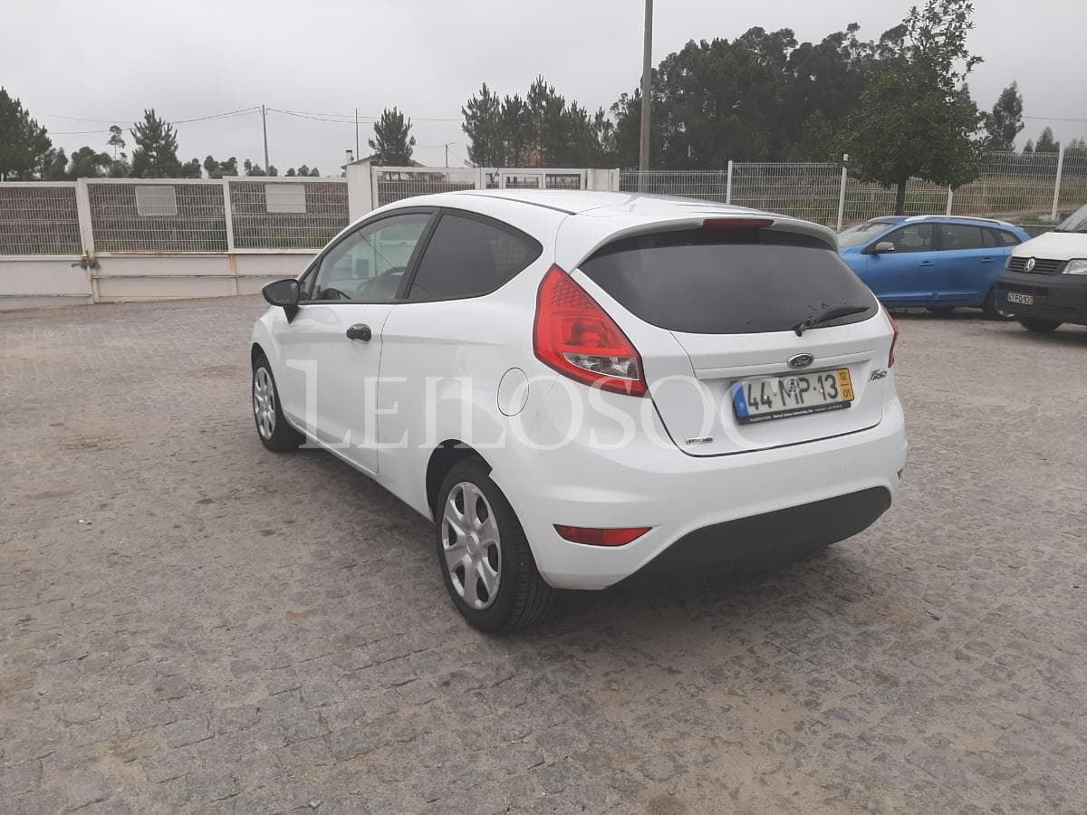 Ford Fiesta 1.4 TDCI · Ano 2012 — imagem 6