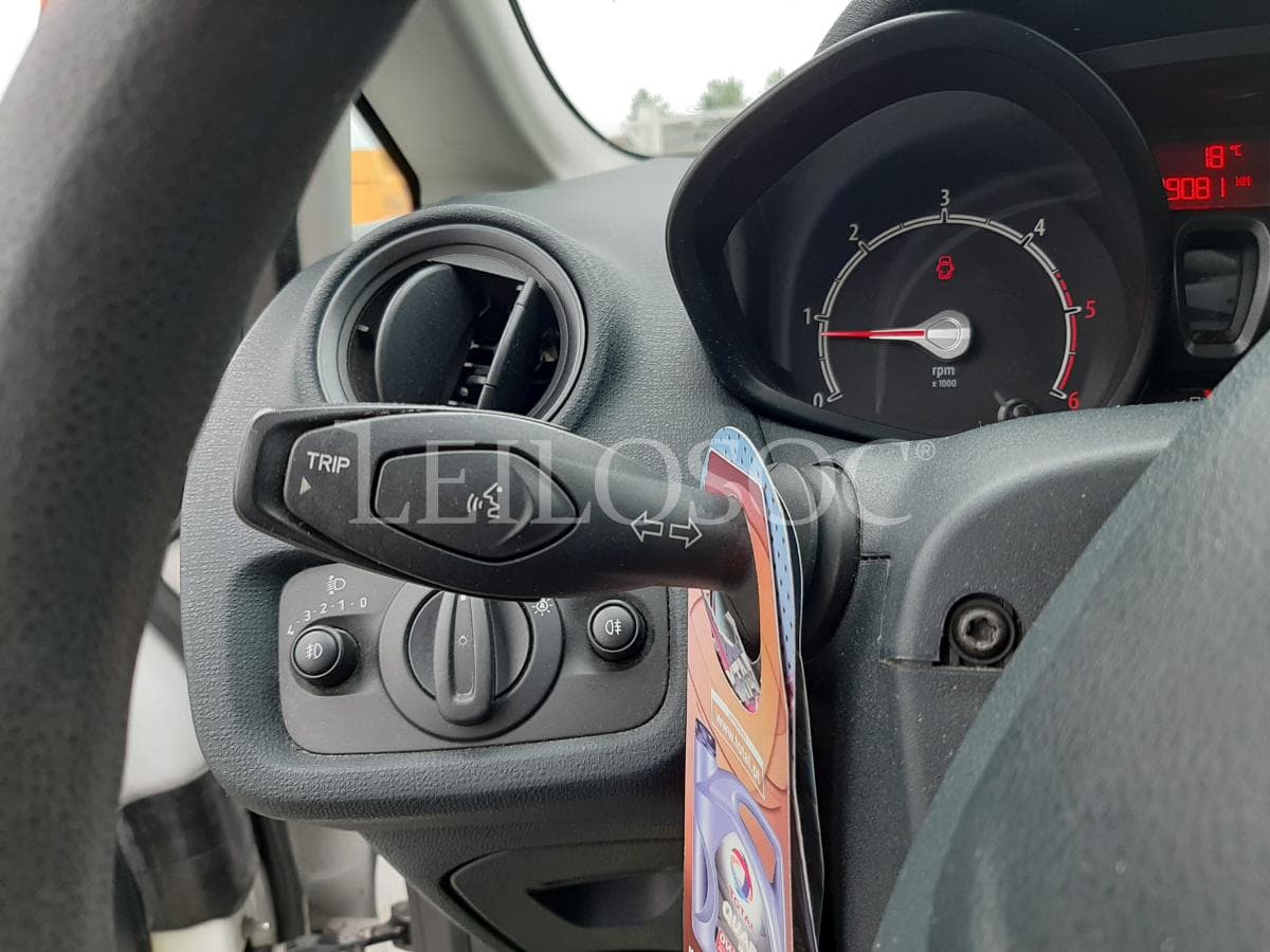 Ford Fiesta 1.4 TDCI · Ano 2012 — imagem 13