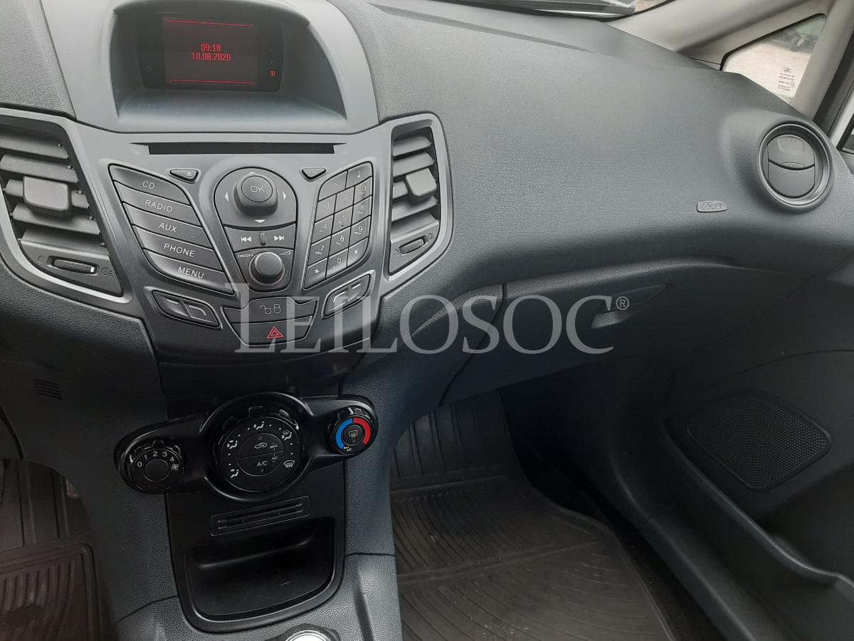 Ford Fiesta 1.4 TDCI · Ano 2012 — imagem 14