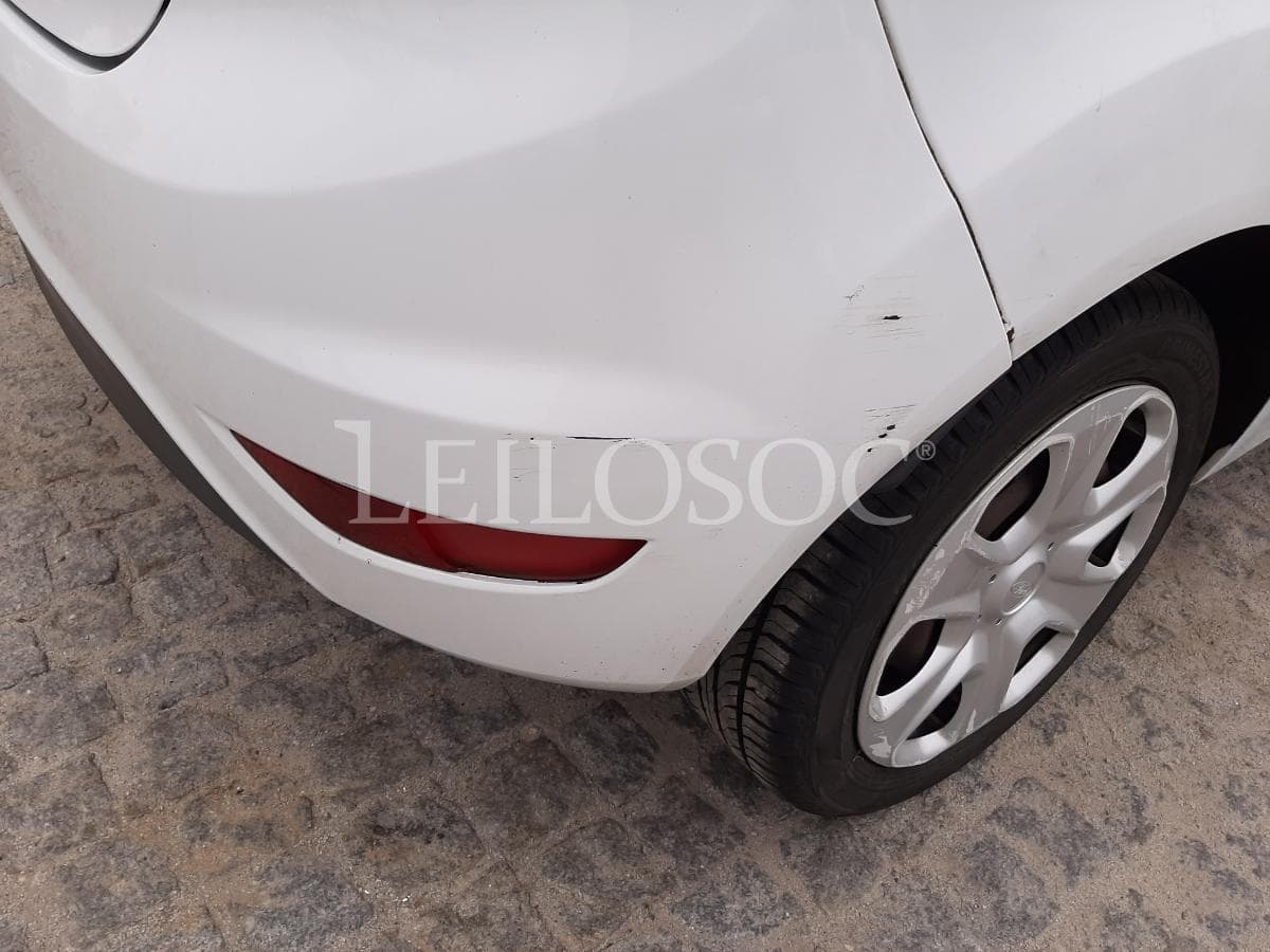 Ford Fiesta 1.4 TDCI · Ano 2012 — imagem 22