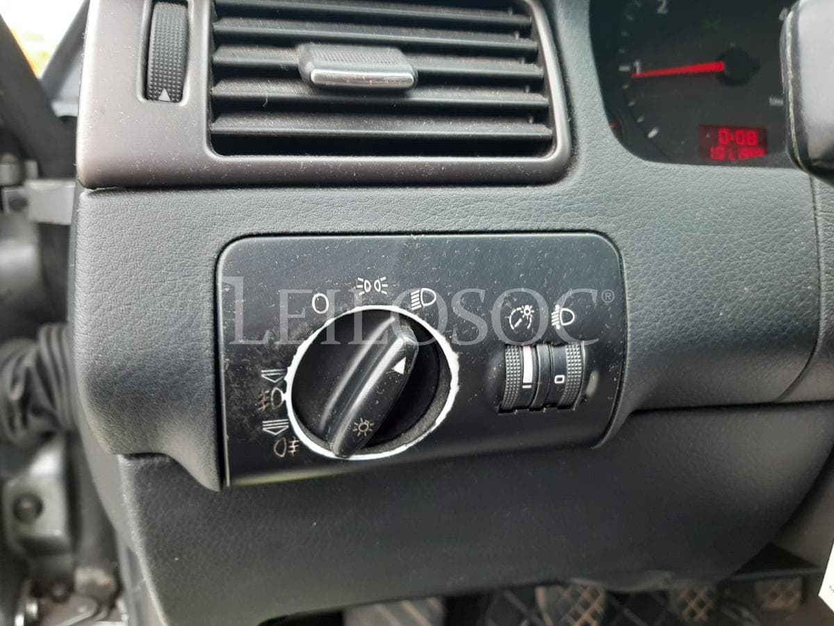 Audi A6 1.9 TDI · Ano 2000 — imagem 15