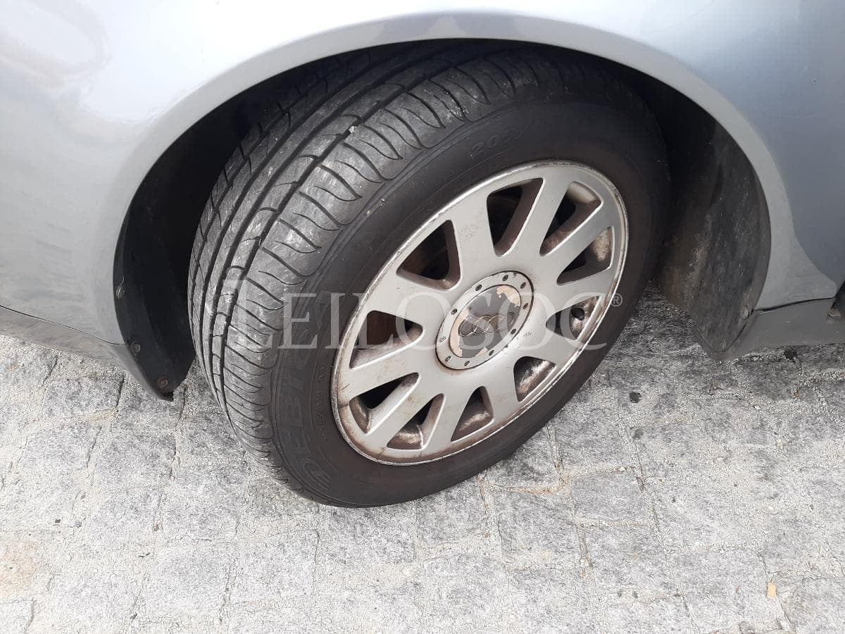 Audi A6 1.9 TDI · Ano 2000 — imagem 25