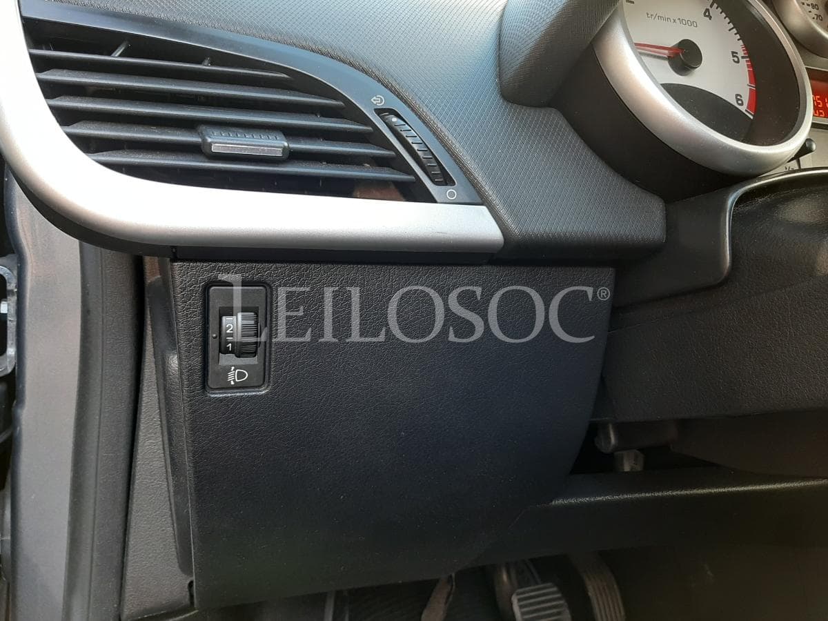 Peugeot 207 HDI · Ano 2007 — imagem 12