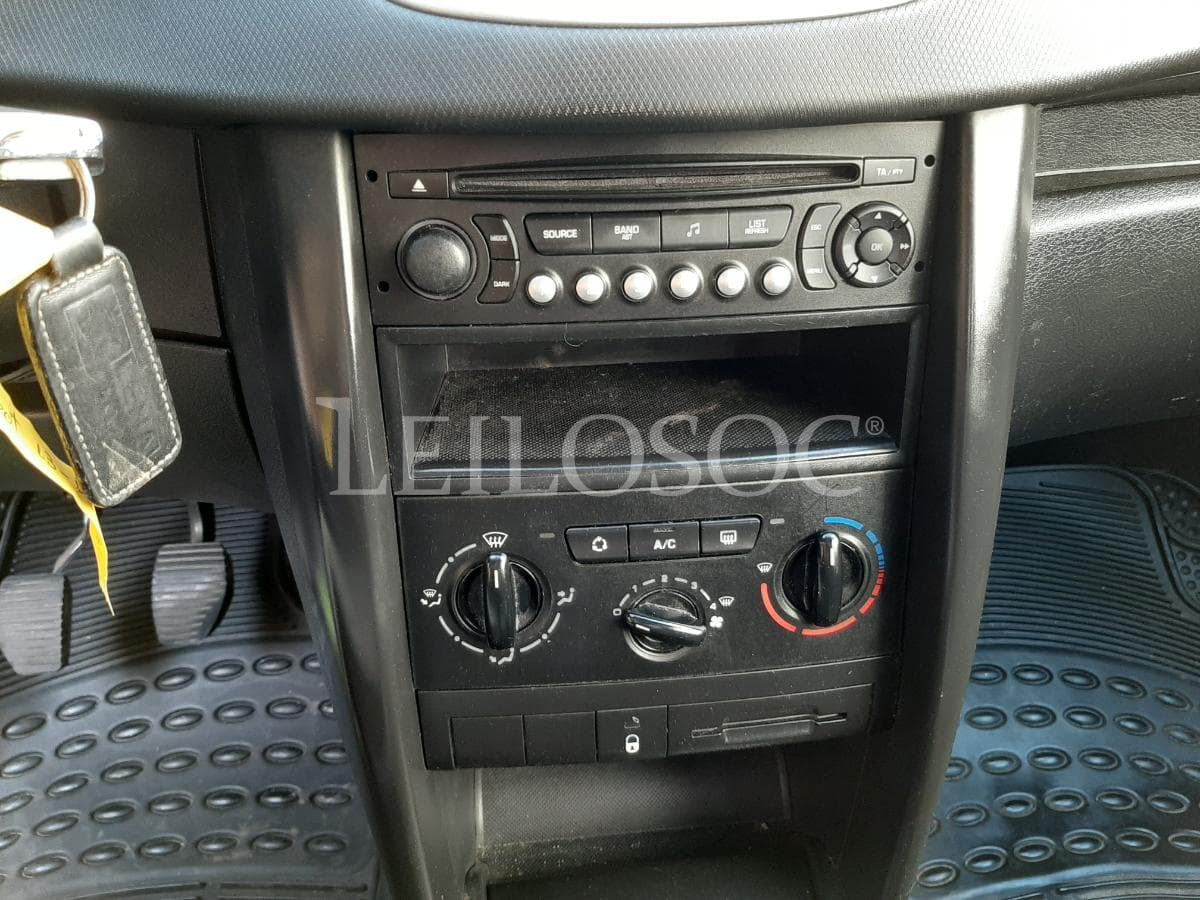 Peugeot 207 HDI · Ano 2007 — imagem 14